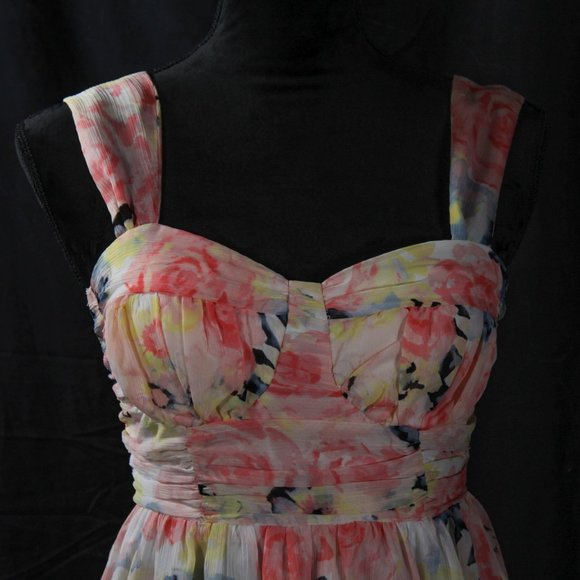 SOLD 1990s Floral Pinup Style Dress Juniors Size Medium - Picture 2 of 8